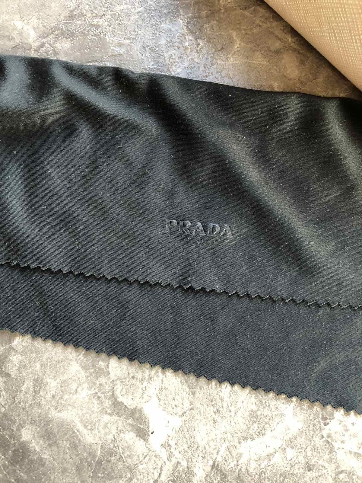 Дамски очила Prada!