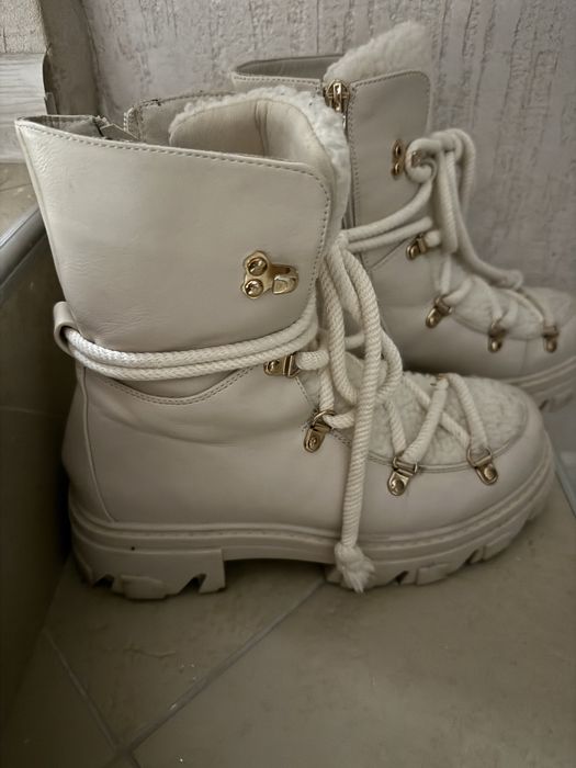 Дамски боти