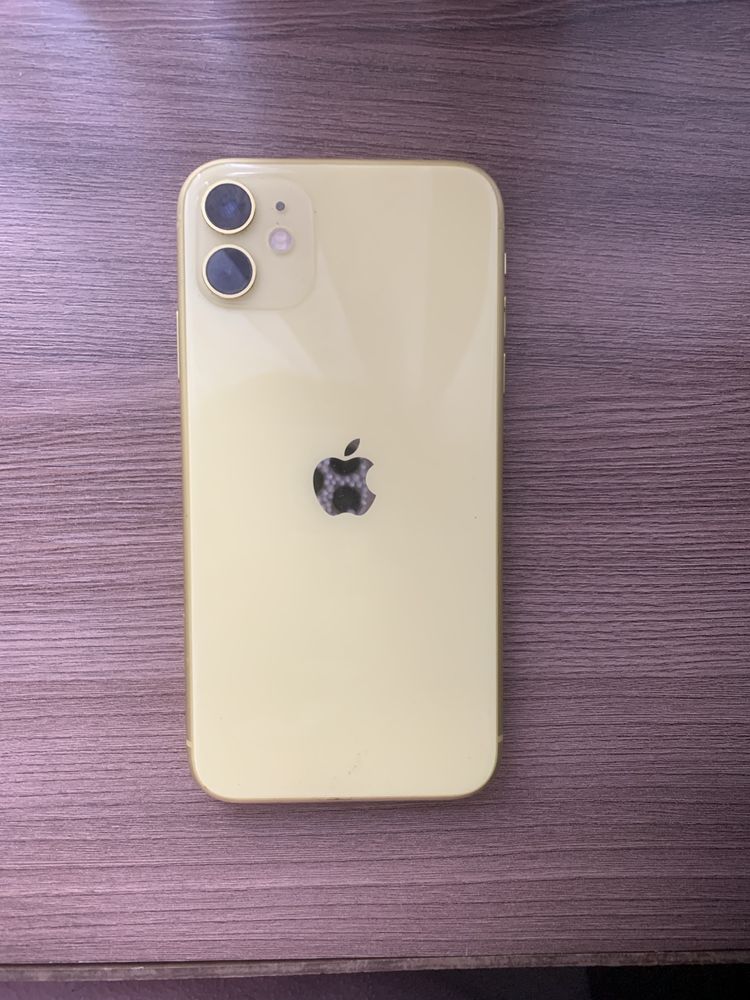 продам iPhone 11, в идеальном состоянии