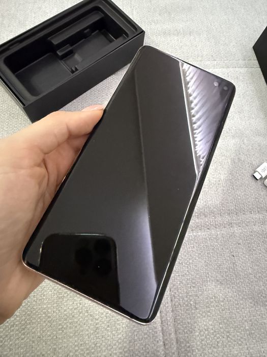 Samsung s10 plus 128gb с Подарък