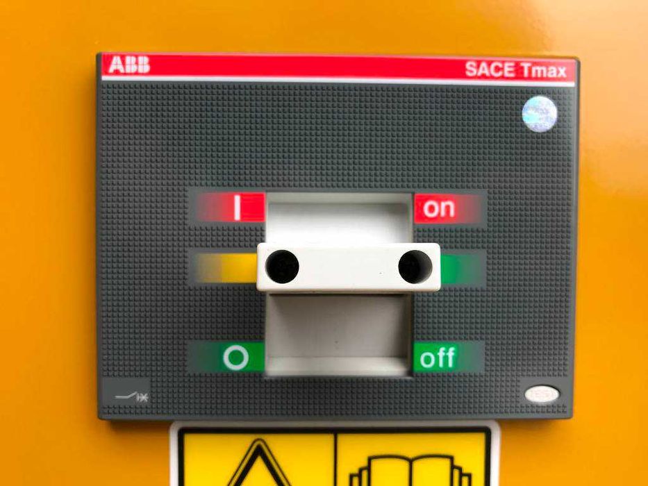 Generator Caterpillar 550 kVa motor Cat C15 nou, garantie, an 2022