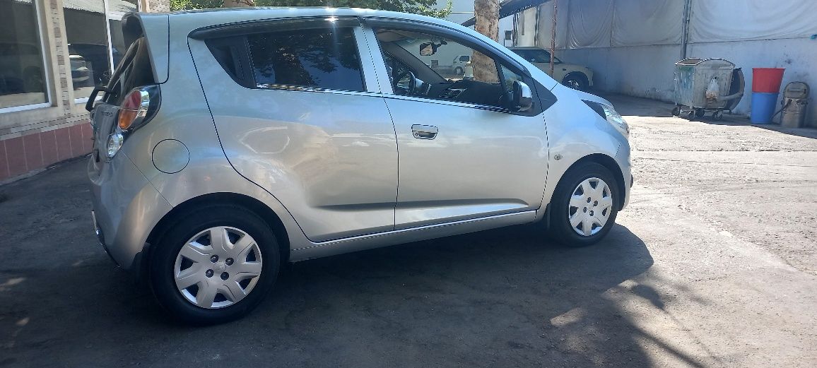 Spark metan gaz bor