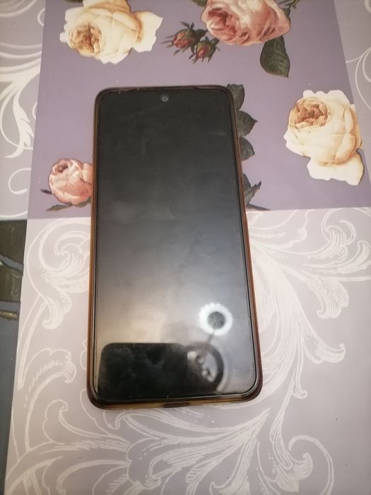 Телефон Xiaomi Redmi Note 11, продава се.