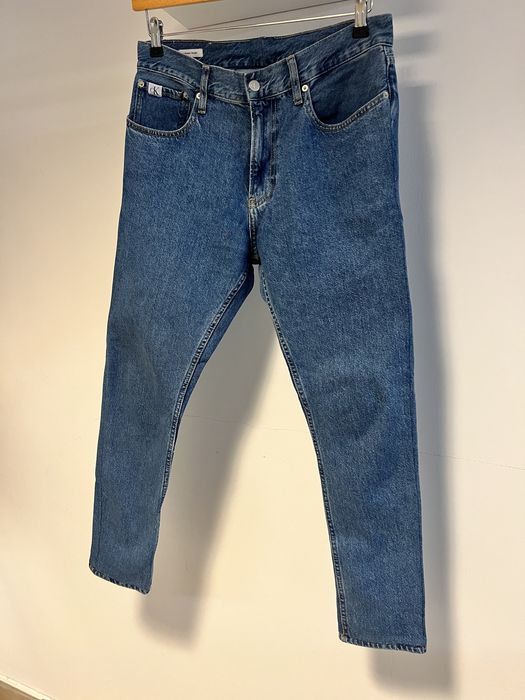 Blugi model Dad jeans Calvin Klein