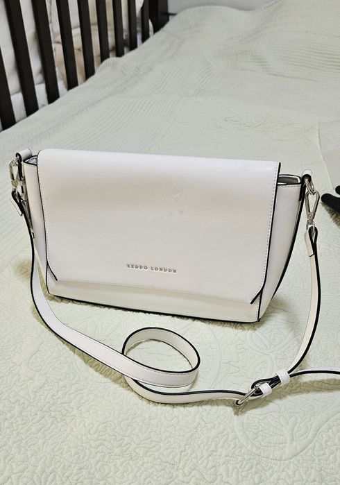 Белая новая сумка keddo london