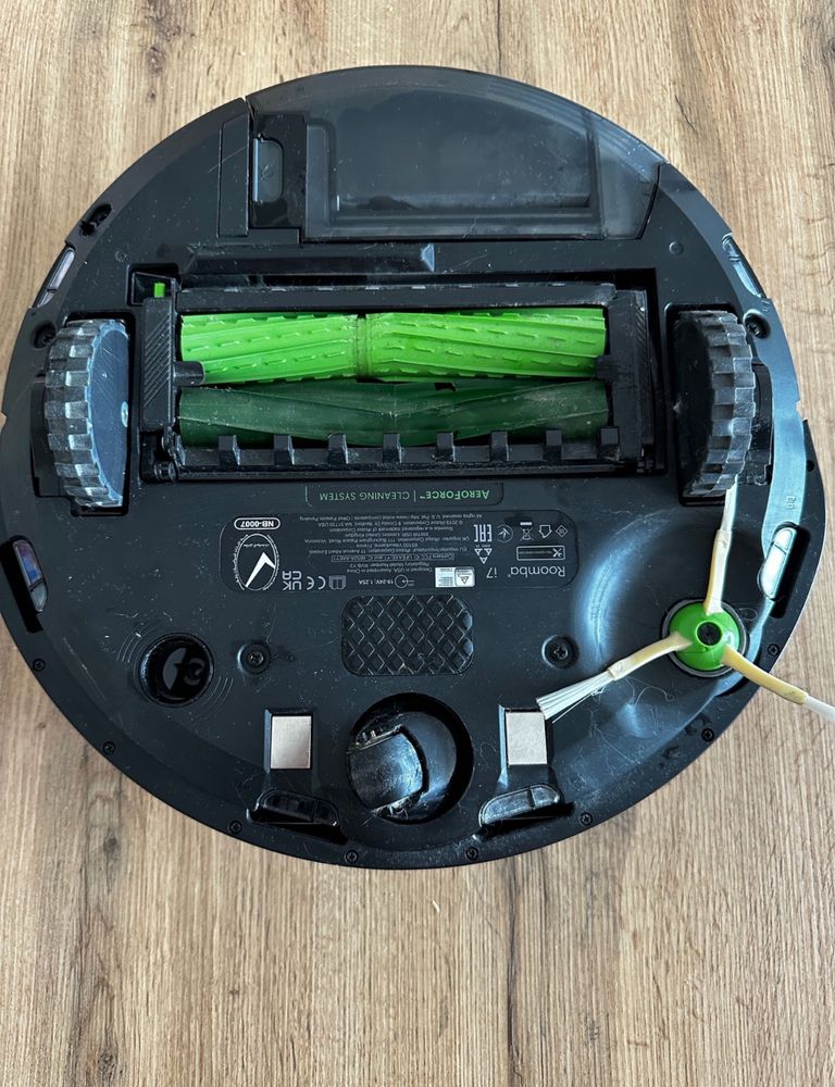 iRobot Roomba i7