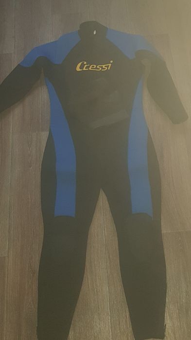 Продам гидрокосюм 7мм