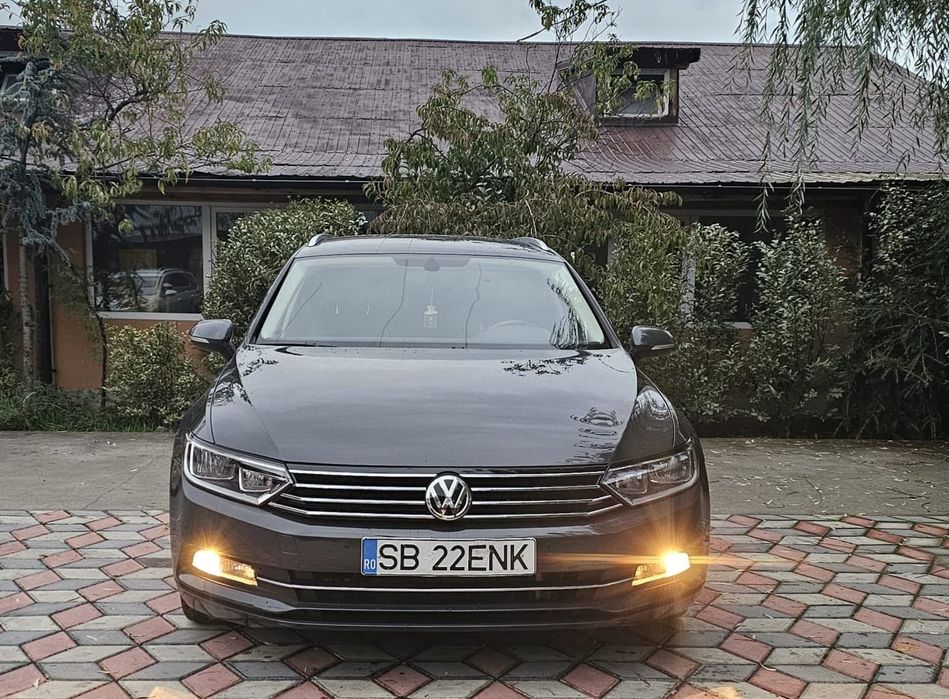 Volkswagen Passat B8 complet echipat, motor 2.0 TDI, DSG,