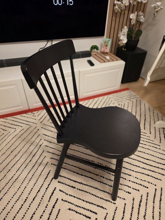 Vând scaun second-hand IKEA NORRARYD – negru clasic