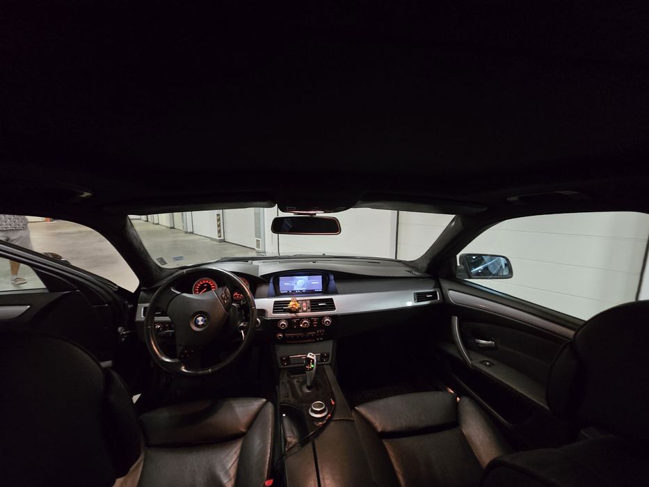 Продава се BMW e61 530d