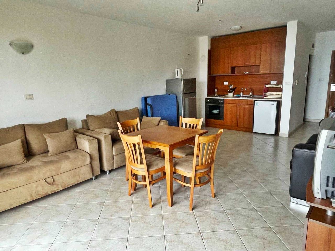 Продава се Двустаен апартамент в Свети Влас - 75 кв.м за 1440 €/кв.м - Снимка #2