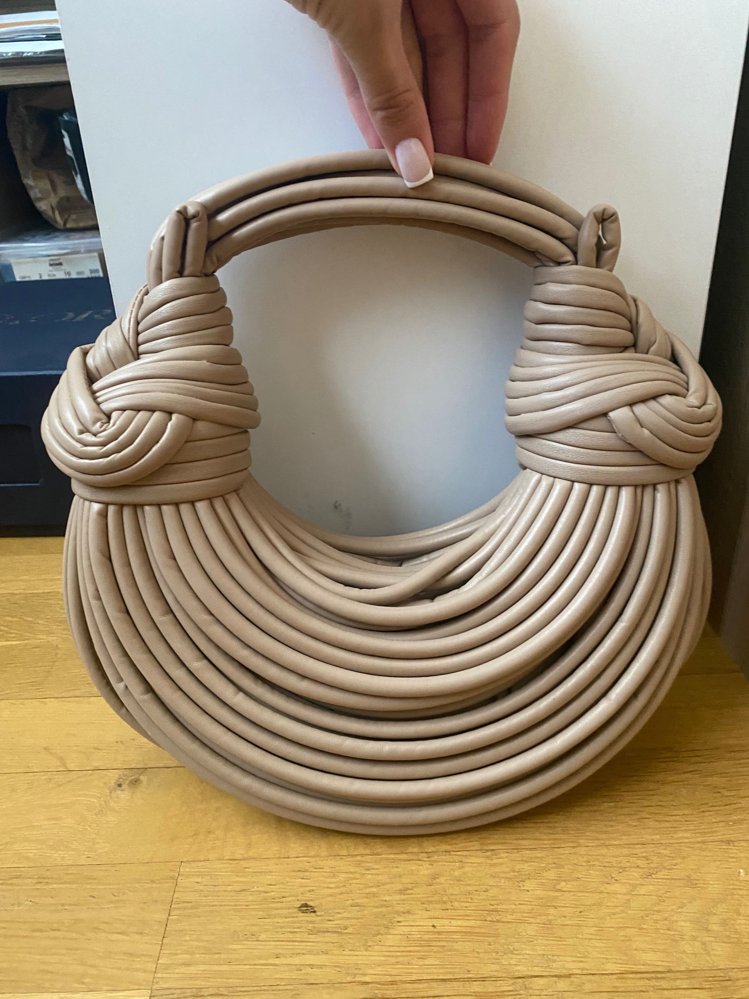 Чанта double knot Bottega Veneta