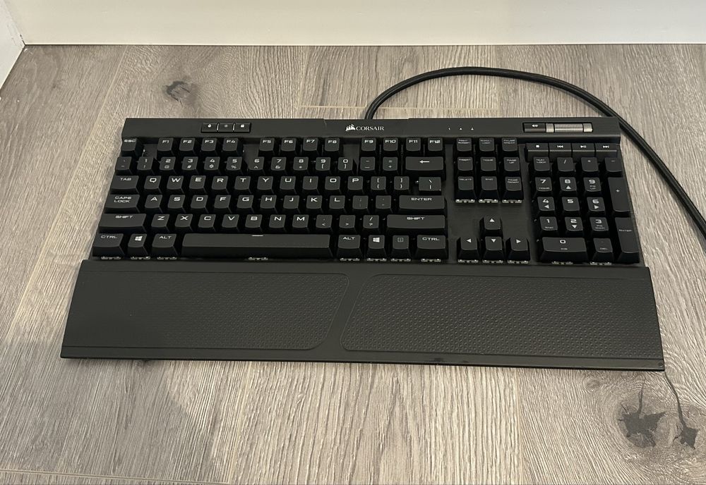 Tastatura de gaming Corsair K70 RGB MK2 mechanical