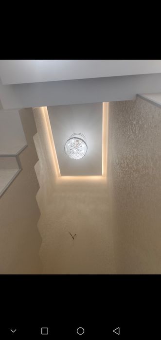 Катеж 2.15 сотикли Юнусобод га якин Савзавотдан  4км кирганда яхши жой