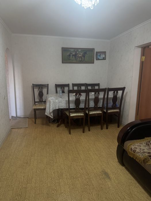 Срочно продам квартиру в старой части .В хорошем состоянии