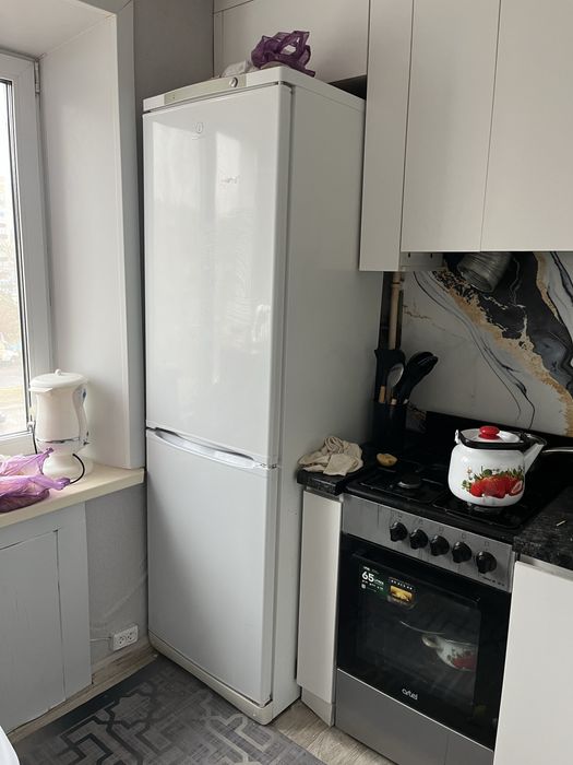 Холодильник не холодит что-то не исправно