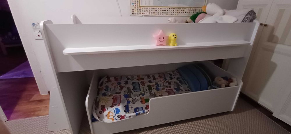 Продам двухярусную кровать