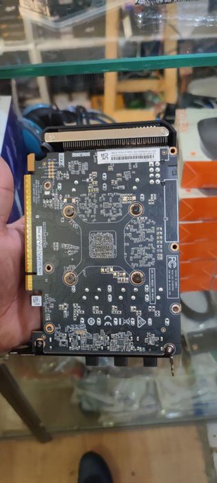 ZotacGaming Rtx 5060 8gb solo ddr7 128bit   Holati yengidek