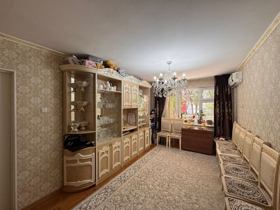Продам 4-х комнатную квартиру