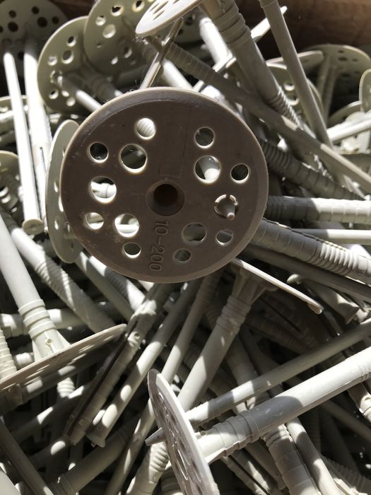 Фасадный дюбель анкер 10-200 / 10-180