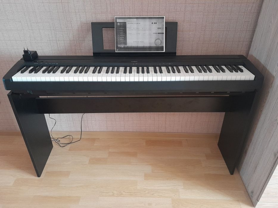 Продам электронное пианино ямаха
