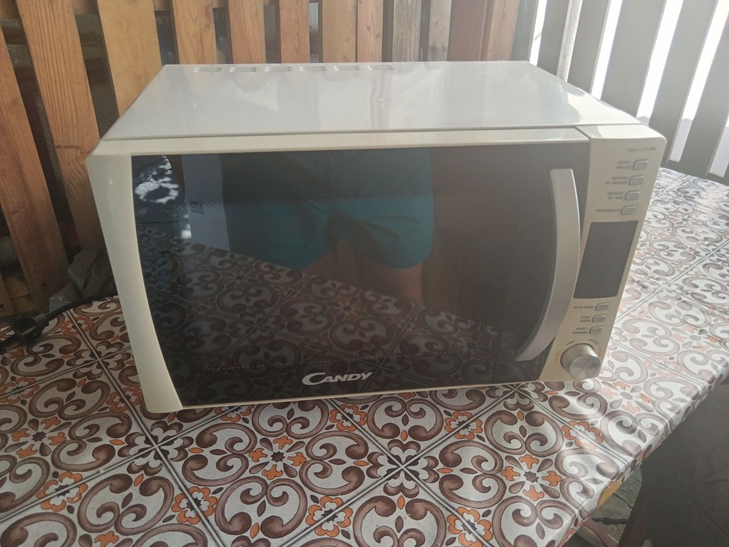 Cuptor cu microunde digital Candi