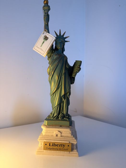 Statuia Libertatii - “Liberty Enlightening the World” Colea Art, L.E.