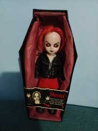 Vand papusa Living Dead Dolls.