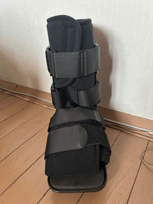 Ортопедична шина ботуш за обездвижване