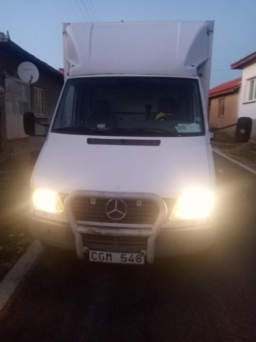 Продавам Мерцедес Спринтер