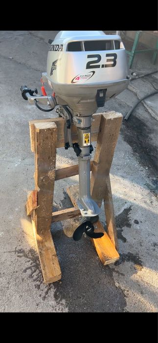 Vand motor honda 2,3 cp 4T