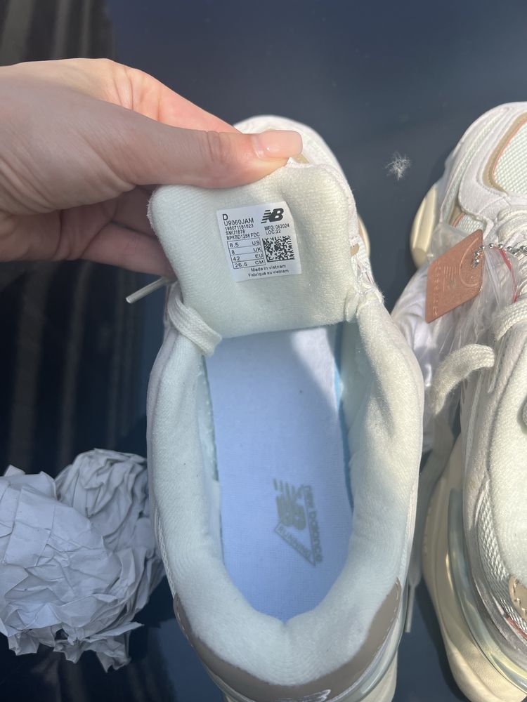 New Balance 9060, 42номер, Нови