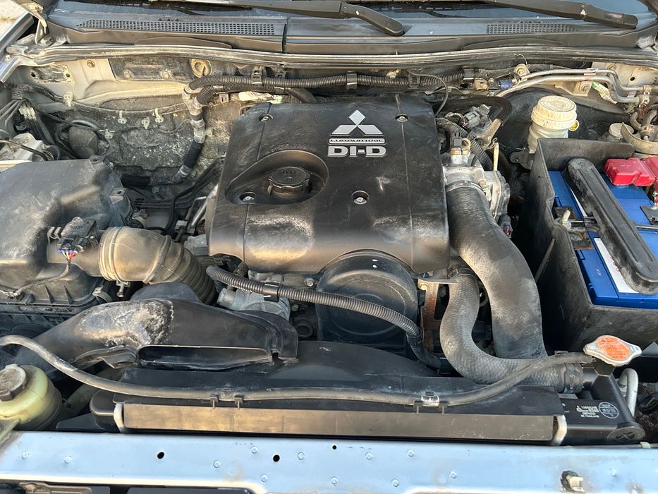 Mitsubishi L 200 2,5 Diesel 4x4 CLIMA  162000 km 2007