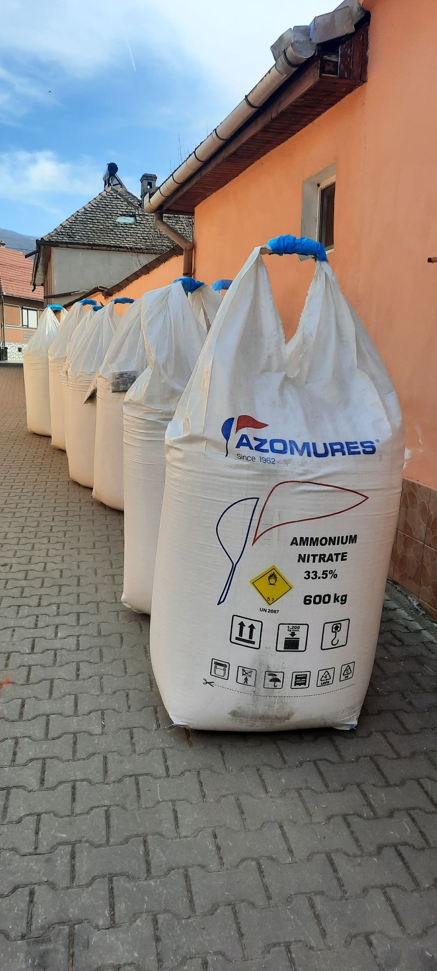 Azotat de amoniu npk nitorcalcar uree ingrasamant
