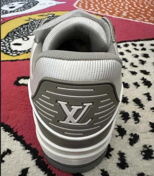 Louis Viutton Trainer Grey White