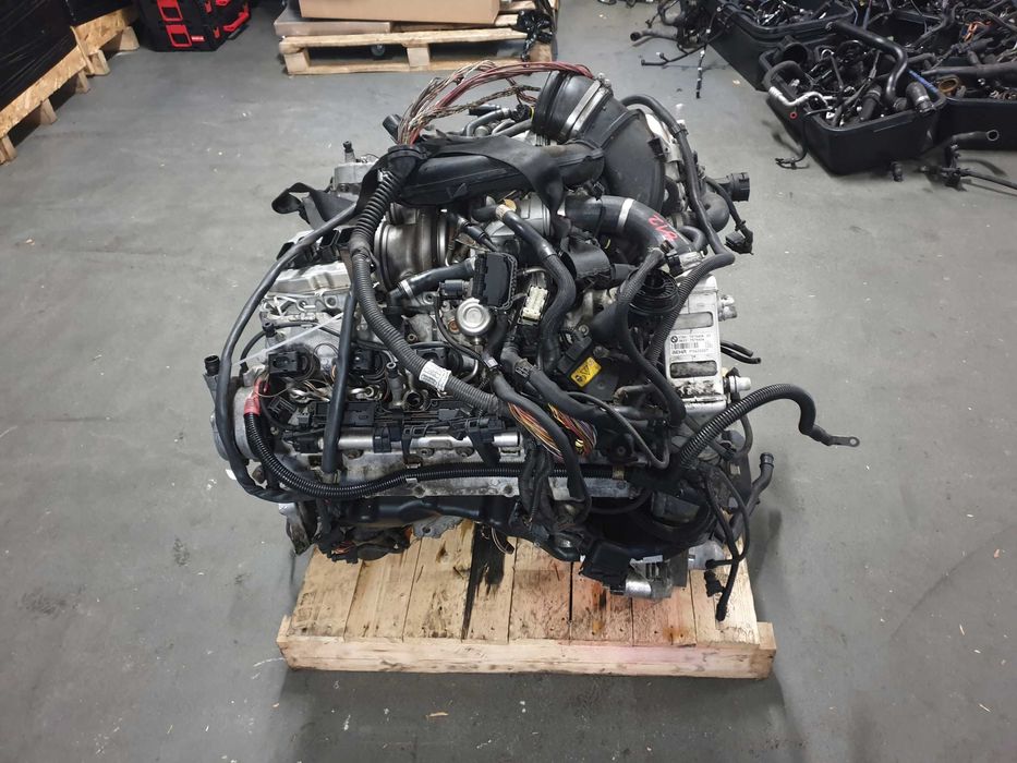 motor BMW M5 F10 M6 M8 4.4 S63B44B