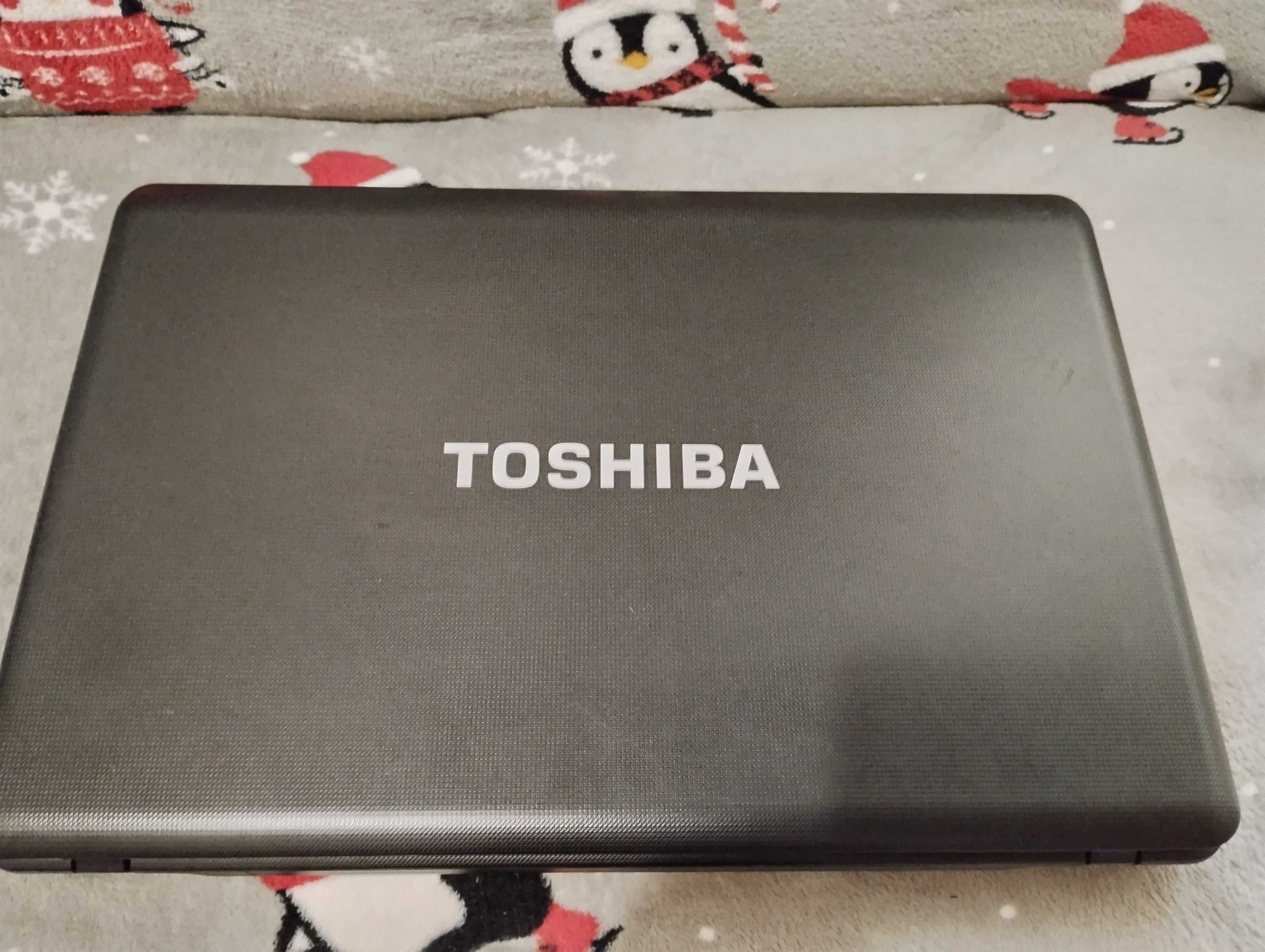 Лаптоп Тошиба C660