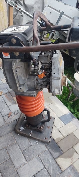 mai compactor bomag bt65