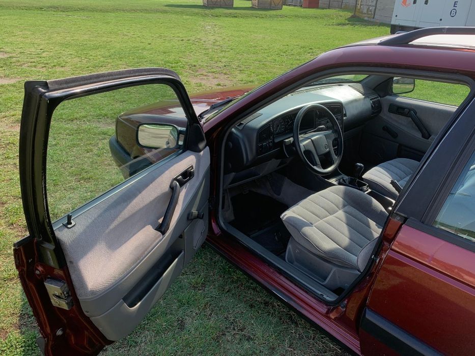 Volkswagen Passat B3 35i 1992