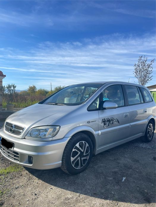Opel zafira 2.2 DTI metalik