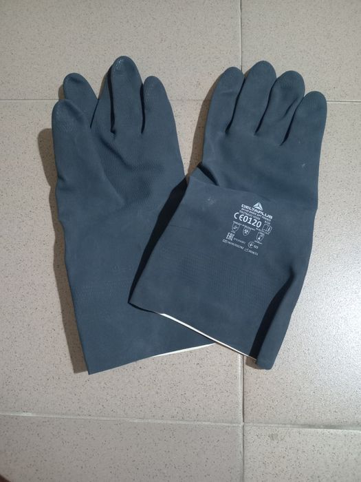 Диэлектрический перчатка