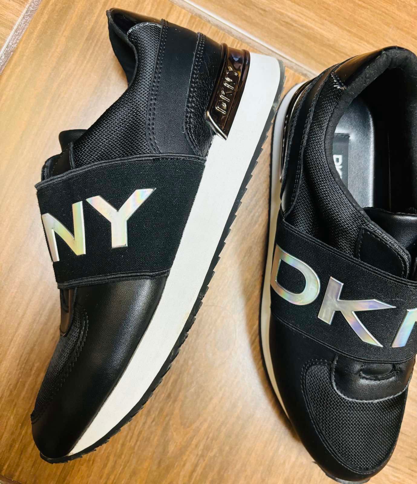 DKNY обувки и раница