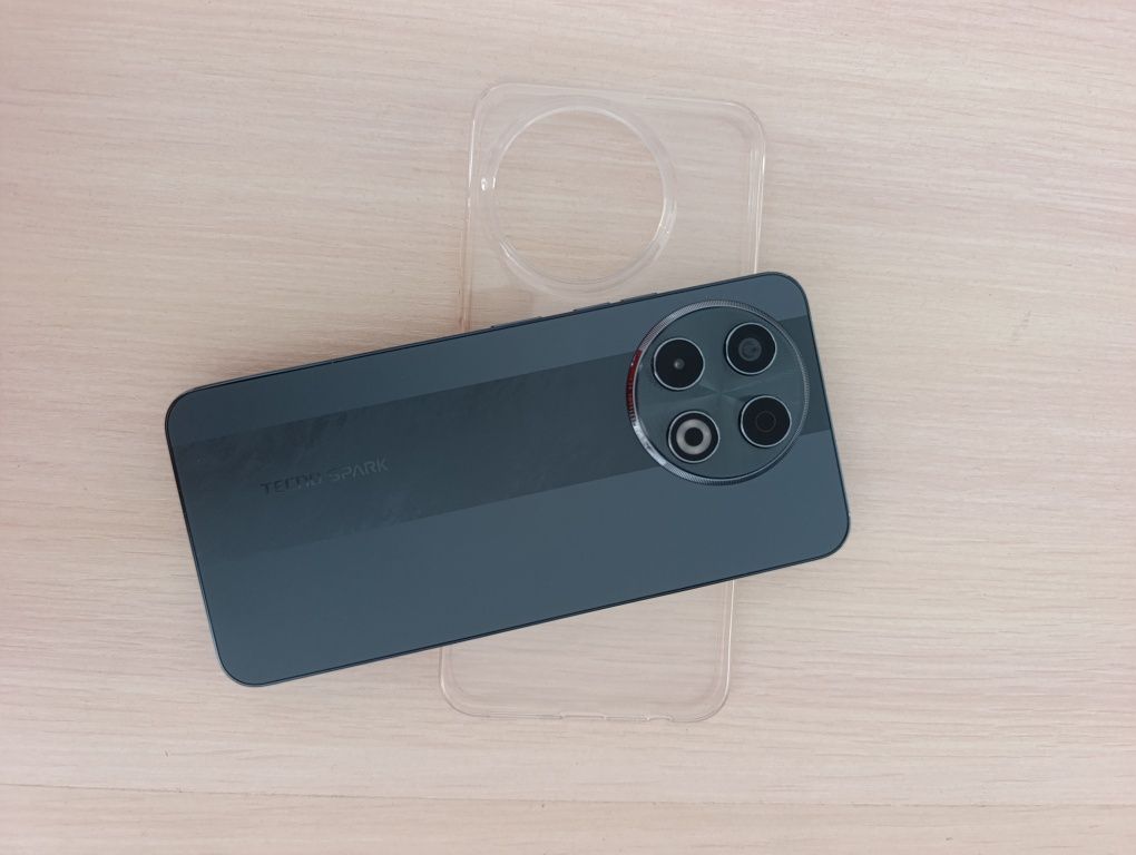 Tehno Spark 30pro