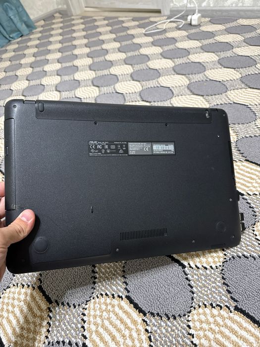 Noutbuk sotiladi asus bilan acer