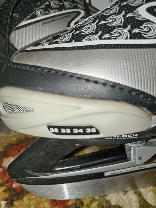 Patine gheata ajustabile