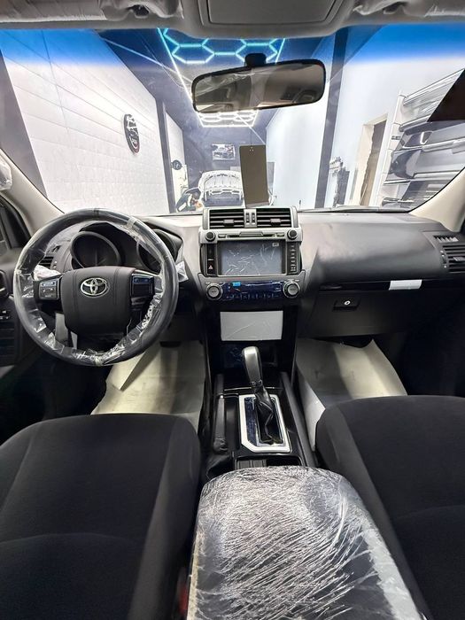 Toyota Land Cruiser 150