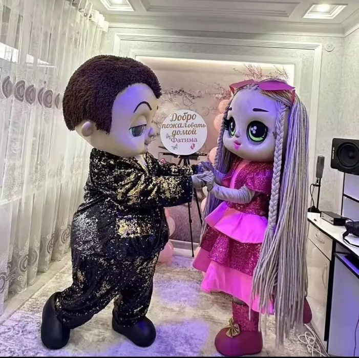 Mascote petrecere liber din decembrie