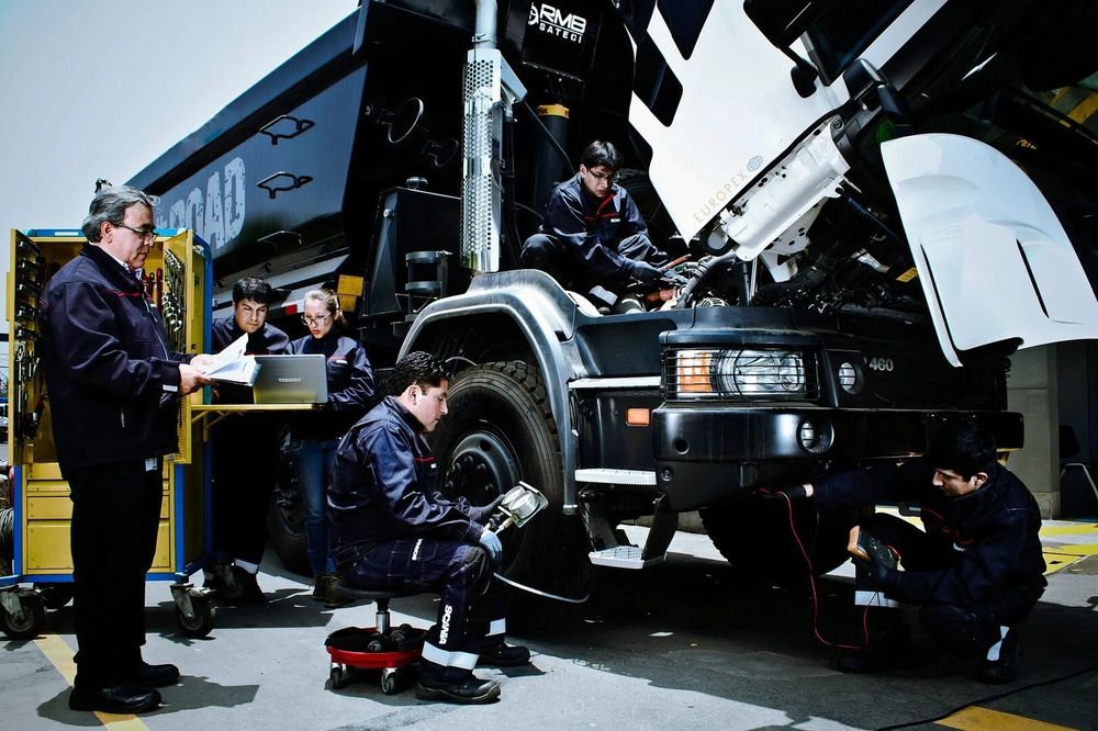 Ремонт грузовых авто. Выездная команда. Срочный выезд.