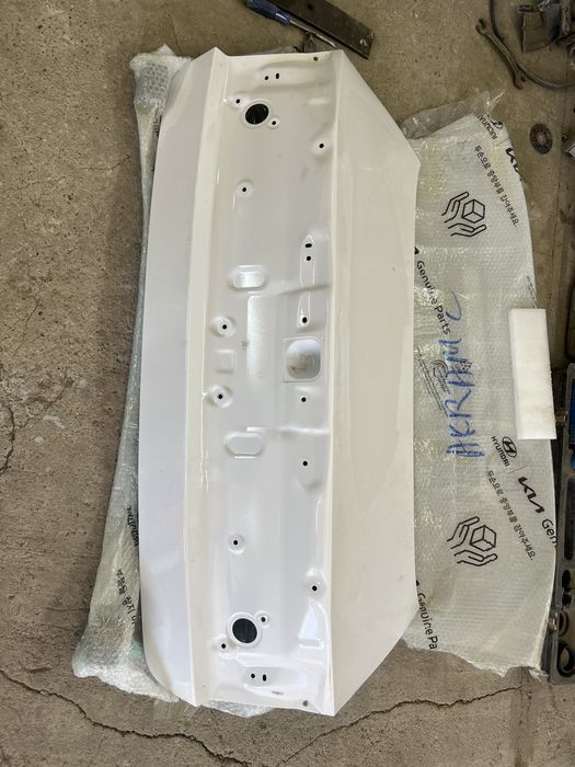 Крышка багажника с петлями Hyundai Sonata DN8