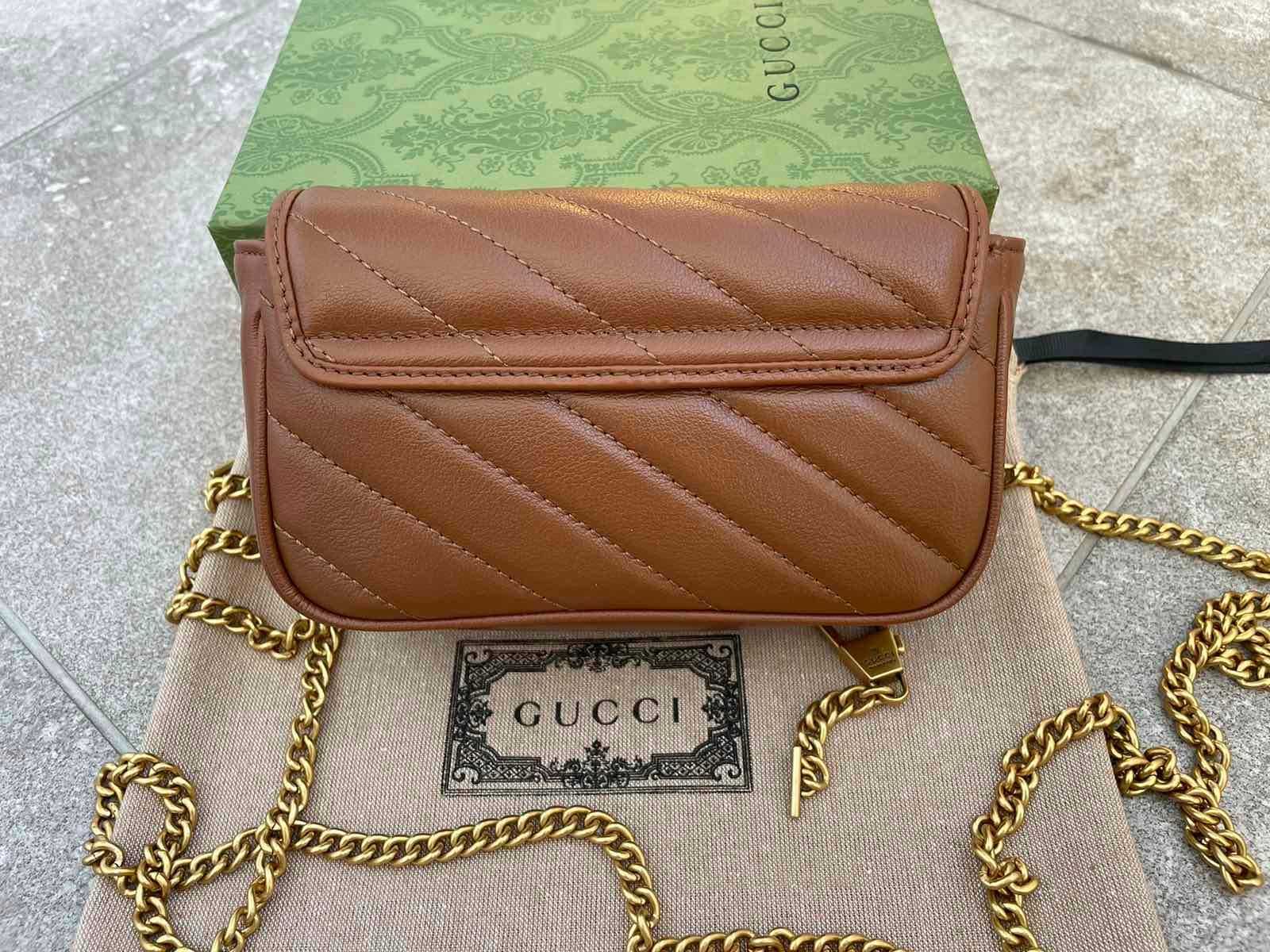 Gucci Чанта Marmont Супер мини Гучи Кафява кожa Златно Лого Оригинална